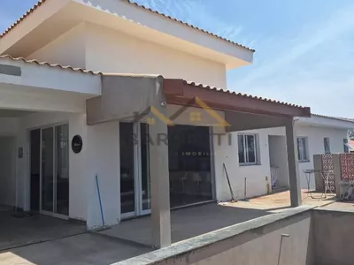 Casa de alto padrão à venda, com 1200m² de terreno, 4 quartos (3 suítes com closet), 4 banheiros e piscina, no Condomínio Colinas do Piracicaba - Foto 12