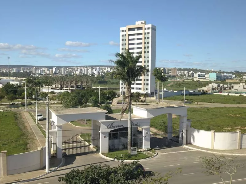 Apartamento com 3/4 sendo 1 suíte reversível para 4/4 2 vagas de garagem na Av. J Pedral próximo - Foto Principal