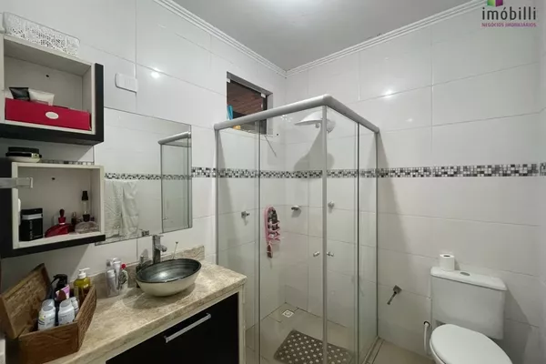 Casa com 03 quartos,  Fraron, Pato Branco - Foto 5