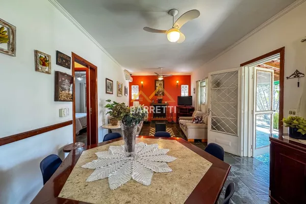 Casa disponível para venda e locação no Colinas do Piracicaba, com 298 m² de área construída. Possui 3 quartos, sendo 1 suíte, piscina, chalé e 6 vagas de garagem - Foto 6