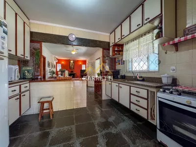 Casa disponível para venda e locação no Colinas do Piracicaba, com 298 m² de área construída. Possui 3 quartos, sendo 1 suíte, piscina, chalé e 6 vagas de garagem - Foto 10