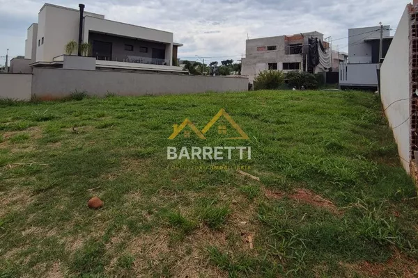 Terreno à Venda no Condomínio Villa Bela Vista - 366,44 m² - Foto 1