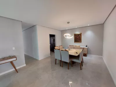 Casa de 4 suítes + dependência , cozinha e quartos planejados, piscina aquecida, energia solar ? - Foto 7