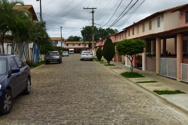 Aluguel de casa duplex com 2/4 e garagem coberta em condomínio fechado no Boa Vista em Vitória da - Foto 2
