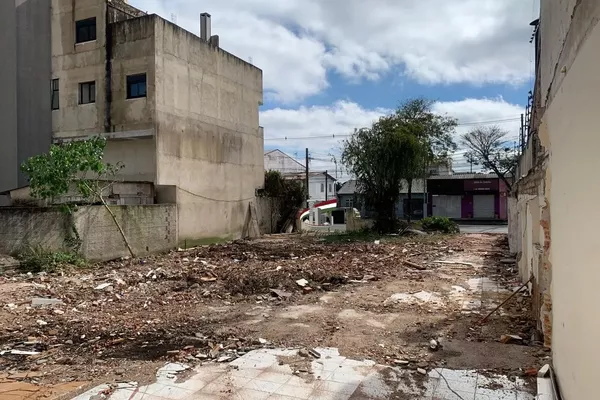 TERRENO A VENDA NO NOVO MUNDO 409M² EM REGIÃO COMERCIAL - Foto 2