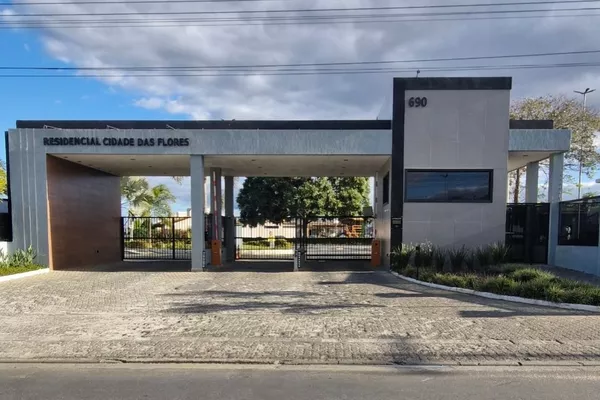 Casa de 4 quartos sendo 2 suítes no condomínio Cidade das Flores à Venda, Boa Vista, Vitória da - Foto 1