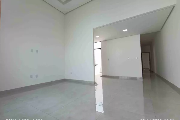 Linda casa nova de 3 quartos sendo 1 suíte, garagem para 2 carros, acabamento de primeira à Venda - Foto 5