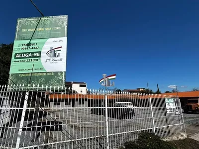 Loja comercial de esquina com 1210m² para alugar no Novo Mundo - Foto 6
