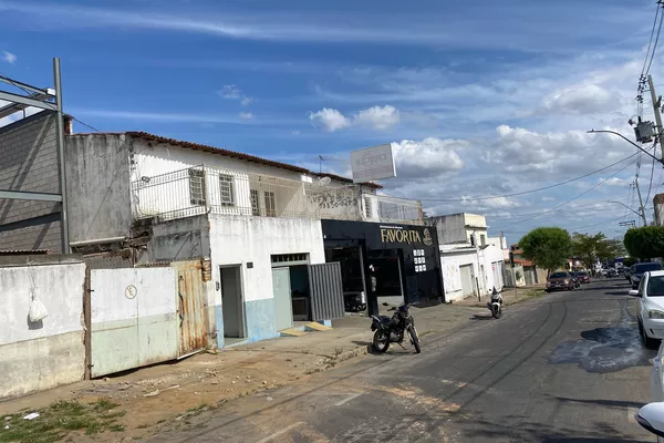Ótimo Apartamento de 115,85M2 para ponto comercial, de frente para rua Nilo Peçanha e perto da Av - Foto 2