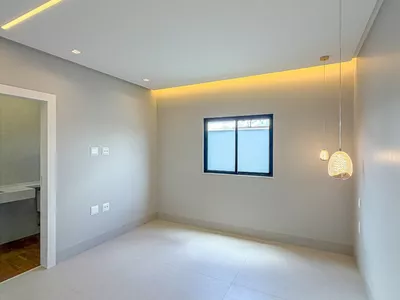 ALPHAVILLE 2 - Casa térrea com 3 Suítes + Varanda Gourmet com Hidro, Garagem coberta para 2 carros - Foto 71