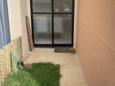 Apartamento térreo de 3 quartos sendo 1 suíte com garden pequeno em condomínio fechado à venda, - Foto 3