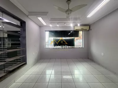 Casa comercial à venda e locação com 195 m², seis quartos e três banheiros no Bairro Alto - Foto 6