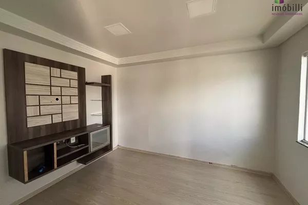 Casa com 03 quartos,  Fraron, Pato Branco - Foto 4