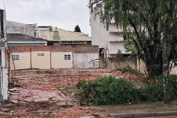 TERRENO A VENDA NO NOVO MUNDO 409M² EM REGIÃO COMERCIAL - Foto 3