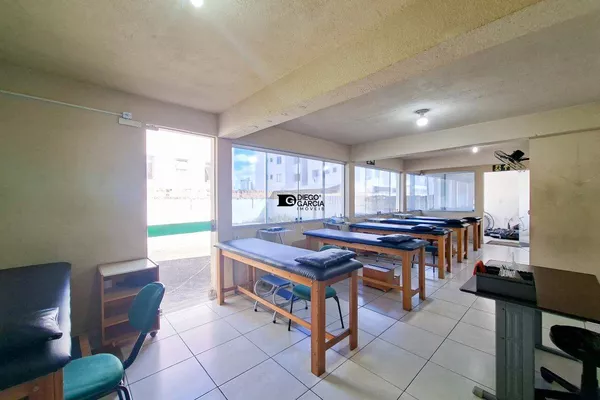 Casa Comercial à Venda em Contagem (Bairro Glória) – Frente, 720 m² Internos - Foto 4