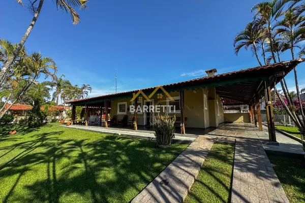 Casa disponível para venda e locação no Colinas do Piracicaba, com 298 m² de área construída. Possui 3 quartos, sendo 1 suíte, piscina, chalé e 6 vagas de garagem - Foto 2