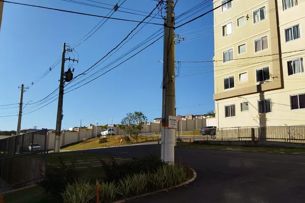 Ótimo Apartamento de 1º andar em condomínio fechado com completa infra estrutura próximo da Av. - Foto 4