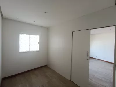 Casa com 4 suites pequeno à Venda, Candeias, Vitória da Conquista, BA - Foto 13