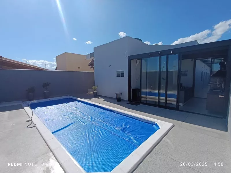 Casa de 4 suítes + dependência , cozinha e quartos planejados, piscina aquecida, energia solar ? - Foto Principal