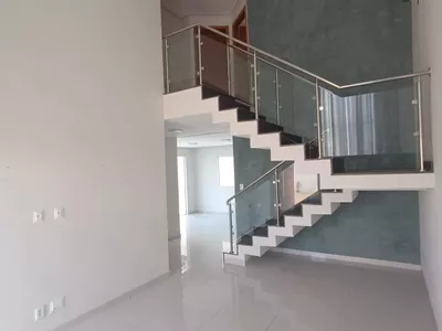 Casa duplex de 3 quartos sendo 2 suítes, piscina, espaço gourmet com churrasqueira depósito e ban - Foto 34
