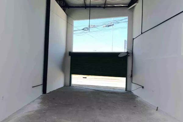 Galpão em conjunto comercial na Av Integração em frente à concessionarias de carros para locaç? - Foto 1