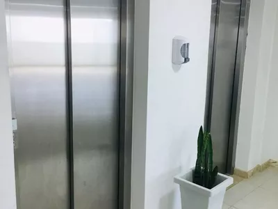 Vendo excelente apartamento de 3 quartos sendo 1 suíte, todo mobiliado, 103M² + 2 Elevadores no Ca - Foto 4