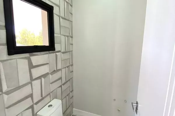 Casa para venda, com 01 suíte + 02 demi-suítes, localizada no Bairro Fraron de Pato Branco-PR - Foto 5