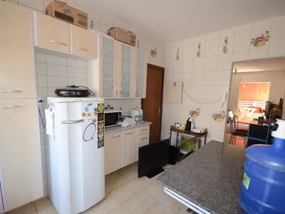 Apartamento com 131 m², com 4 quartos sendo 1 suíte. - Foto 10