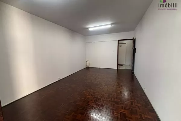 Sala Comercial em Frente a Prefeitura - Foto 4