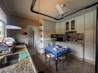 Chácara à venda no bairro Santa Rita, com 307 m² de área construída, 4 quartos, piscina, área gourmet e 4 vagas de garagem - Foto 8