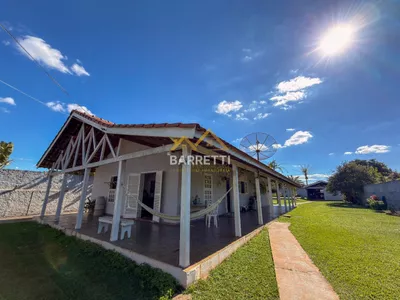 Chácara à venda no bairro Dois Córregos com 347m², 4 quartos sendo 1 suíte, área gourmet e piscina - Foto 4