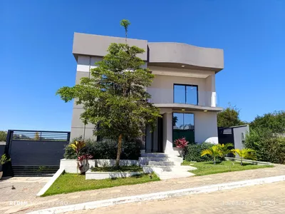 Casa de 2 pavimentos com 4 quartos sendo 3 suítes + dependência + espaço gourmet em condomínio f - Foto 2
