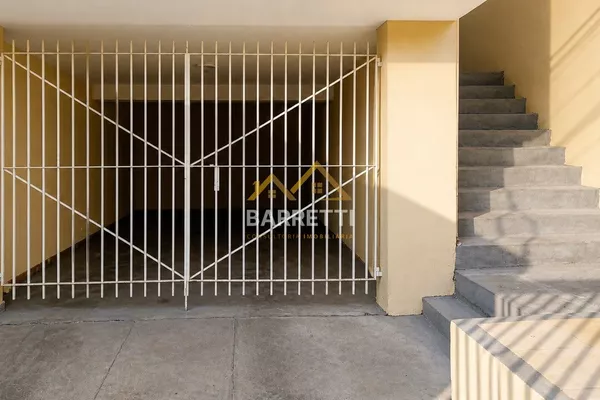 Casa à venda com 109 m², com 2 quartos, 2 banheiros e 2 vagas de garagem, localizada no bairro Nova América - Foto 1