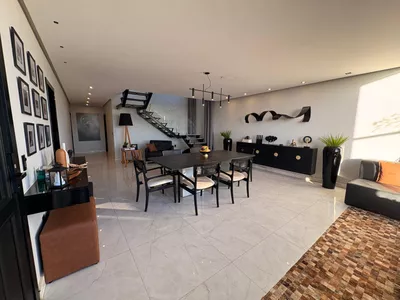 Cobertura duplex mobiliada com 4 quartos sendo 3 suites, terraço comm área gourmet e piscina a ven - Foto 9