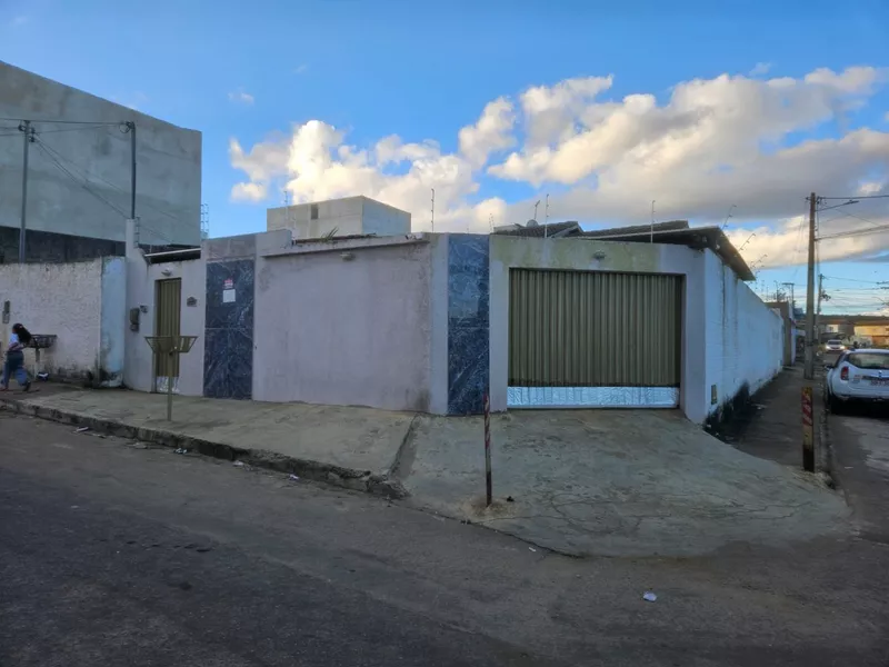 CASA de 3/4 com área gourmet 3 vagas de garagem em B. Primavera - Vi. da Conquista - BA - Foto Principal