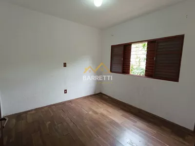 Casa Ampla com 3 Dorms, Quintal e Pomar - Condomínio Santa Clara - Centro de São Sebastião da Grama/SP - Foto 7