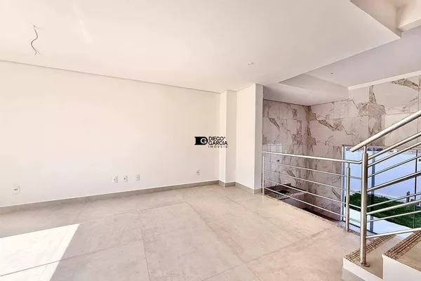 Casa Moderna com Excelente Distribuição e Quintal! - Foto 2