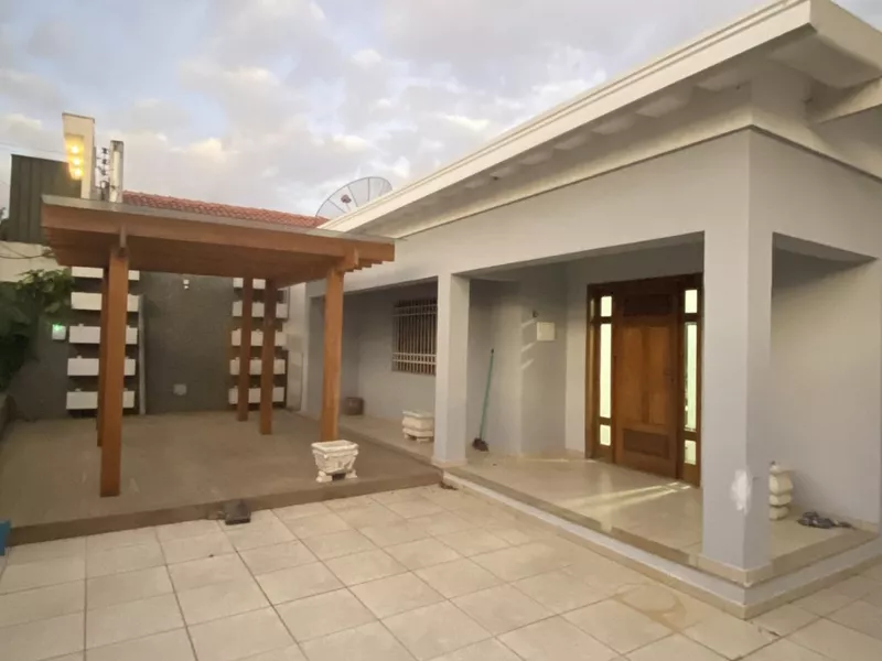 Casa Ampla para Locação Residencial ou Comercial – Bairro Recreio | Vitória da Conquista - Foto Principal