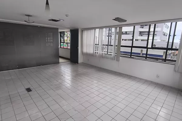 Sala Comercial à Venda no Ed. Gil Moreira, Bairro Recreio em Vitória da Conquista - Foto 6