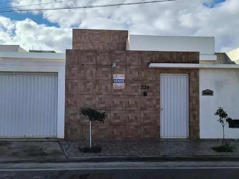 Casa de 3/4 sendo uma suíte no Vila Marina - Próximo Shopping Conquista Sul e Havan - Foto Principal