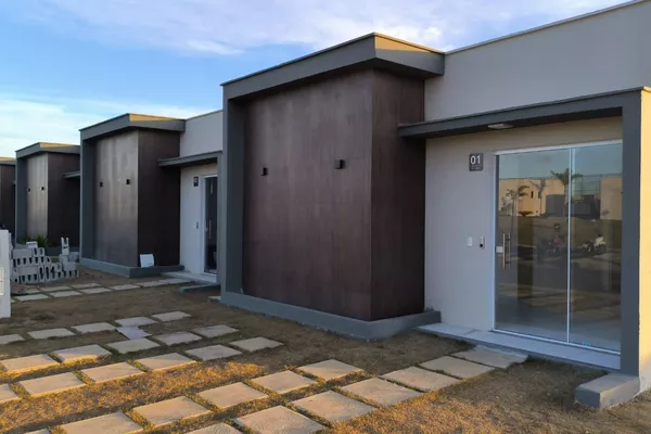 Casa de 3 quartos sendo 1 suíte nova em ótima localização dentro do Condomínio Conde III (finan - Foto 1