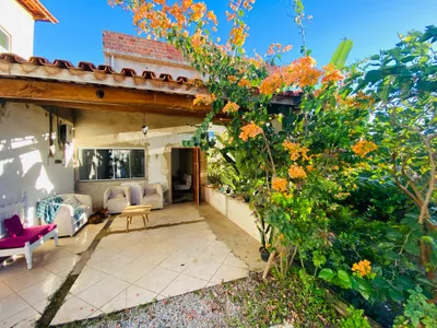 Vendo ótima casa duplex de 4 quartos, sendo 3 suítes, garagem para 5 carros, Vitória da Conquist - Foto 9