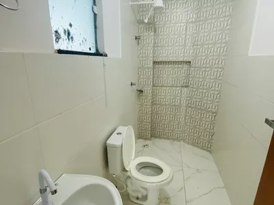 Vendo ótimo apartamento de 2 quartos com suíte, pronto para morar, apto no 2º andar - Foto 5