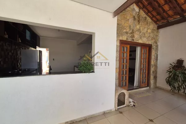 Casa à venda no bairro Jardim Terra Rica III, com 2 quartos, sendo 1 suíte, 2 banheiros e vaga de garagem - Foto 1
