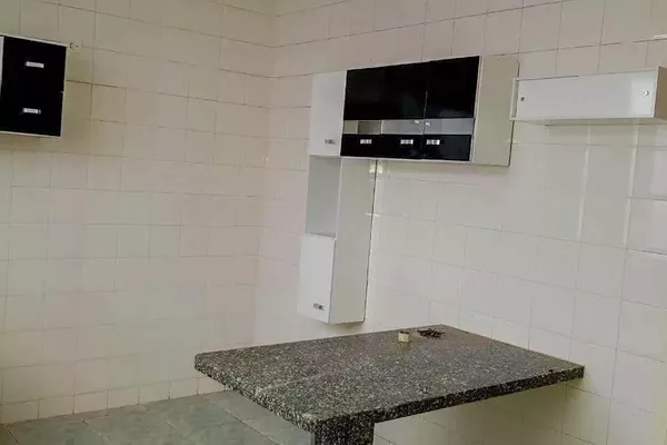 Casa à venda com 290 m² no Centro, com 4 quartos (sendo 1 suíte), quintal e 3 vagas de garagem - Foto 5