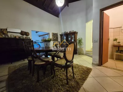 Chácara à venda de 1040m² com 3 quartos (1 suíte), 4 banheiros e 4 vagas de garagem no bairro Santa Rita - Foto 4