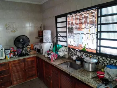 Casa à venda com 5 quartos, sendo 1 suíte e 5 banheiros, no bairro Jardim Sônia - Foto 11