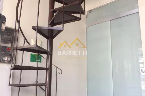 Casa comercial à venda no centro com 3 salas e 3 banheiros - Foto 3