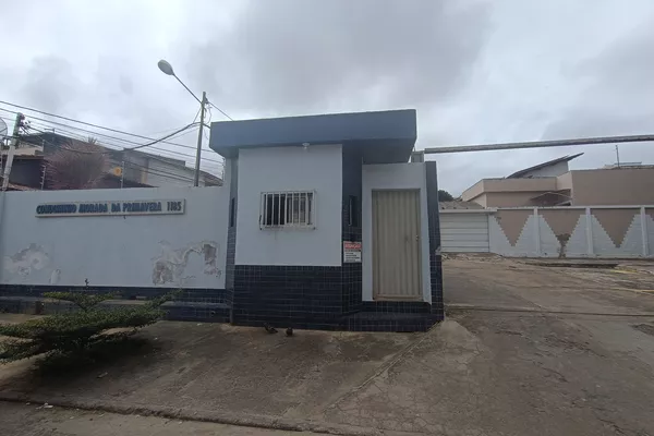 Casa com 4 suites pequeno à Venda, Candeias, Vitória da Conquista, BA - Foto 2