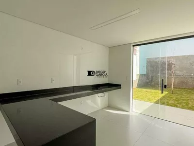 Sofisticação, Conforto e Exclusividade no Bairro Planalto! Casa Geminada com 4 Vagas e Área - Foto 15